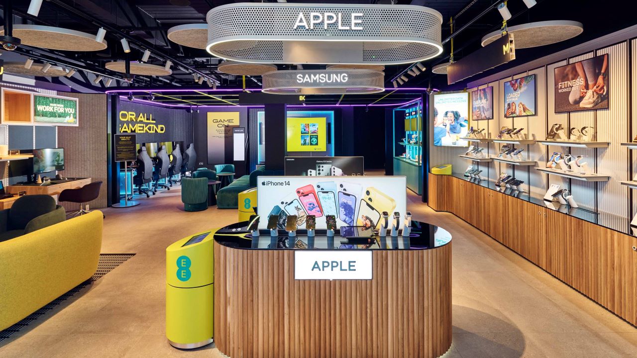 You are currently viewing 1st ‘experience store’ rolled out by EE opens in Cardiff